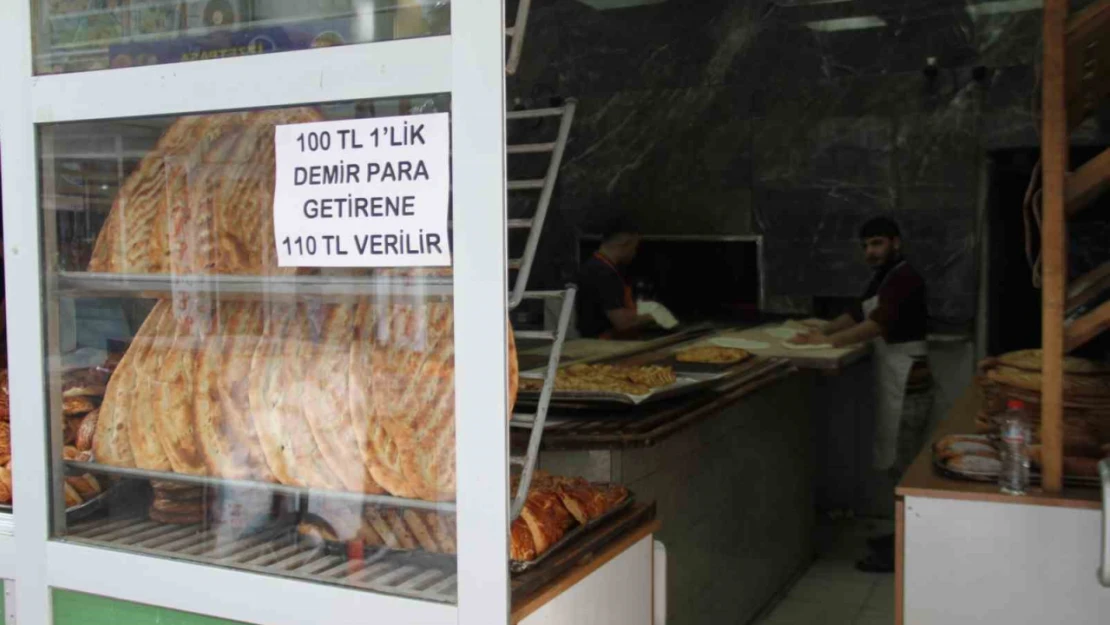 100 lira madeni para getirene 110 lira veriyor