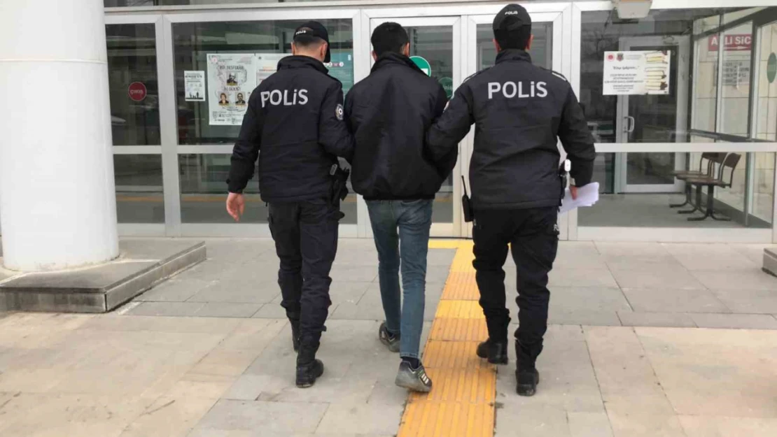 25 suç kaydı bulunan şüpheli, hırsızlık sonrası yakalandı