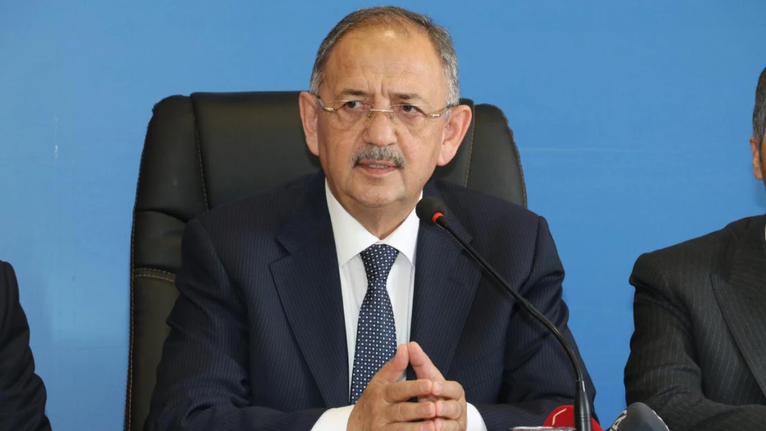 Bakan Özhaseki: 'Elazığ'da 1887 konutun inşaatına başladık'