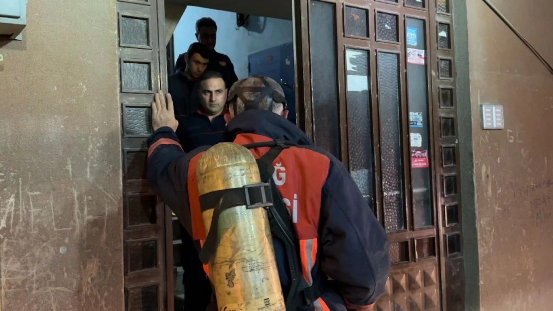 Elazığ'da boş evde yangın çıktı