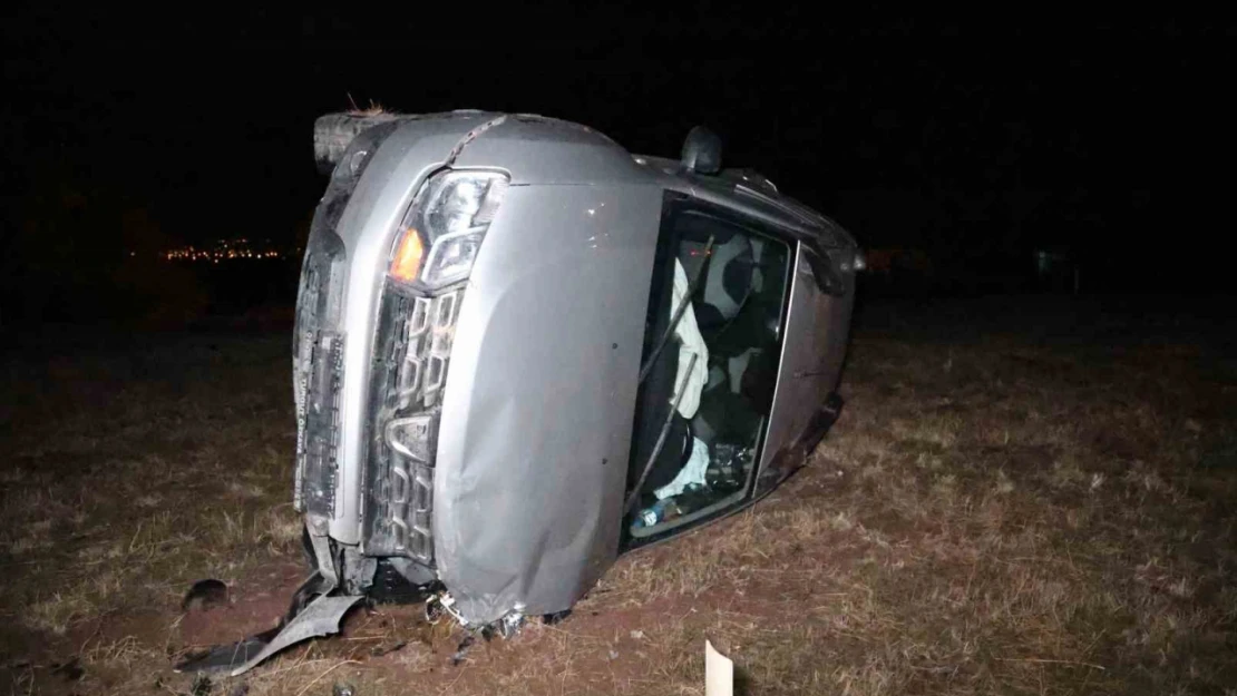 Elazığ'da iki otomobil çarpıştı: 4 yaralı