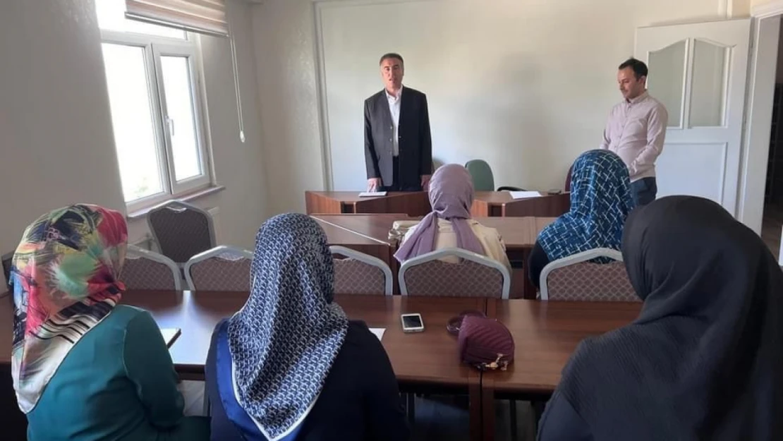 Elazığ'da Kur'an kursu hocalarına çevre bilinci ve israf önleme semineri