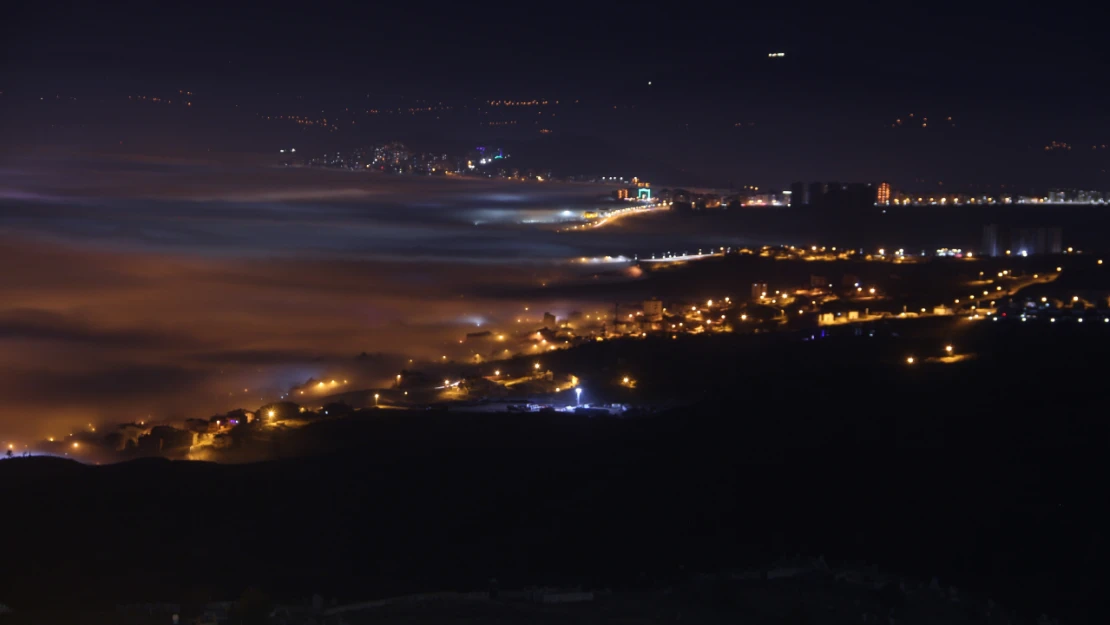 Elazığ'da sis ve şehir ışıklarının görsel şöleni