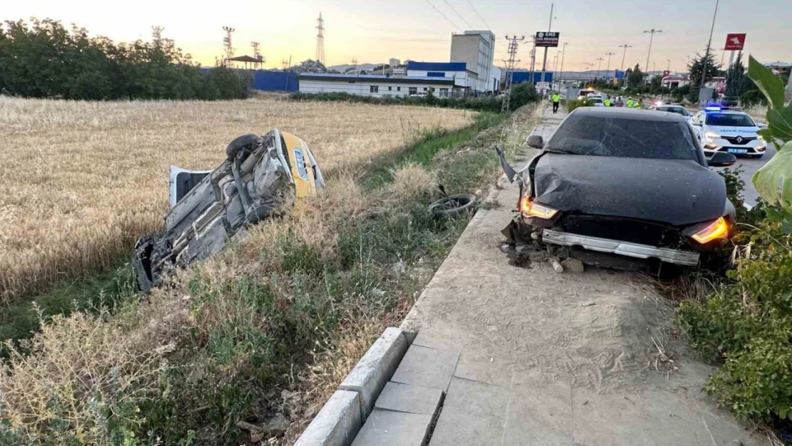 Elazığ'da trafik kazası: 3 yaralı