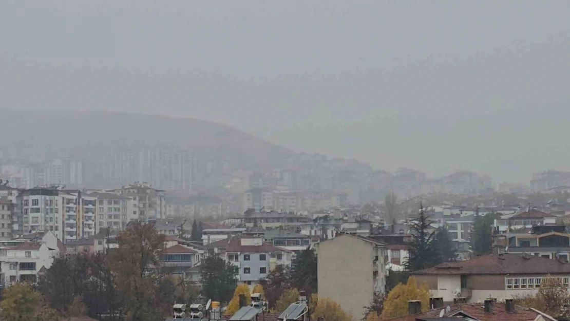 Elazığ'da yüksek kesimlerde sis etkili oldu