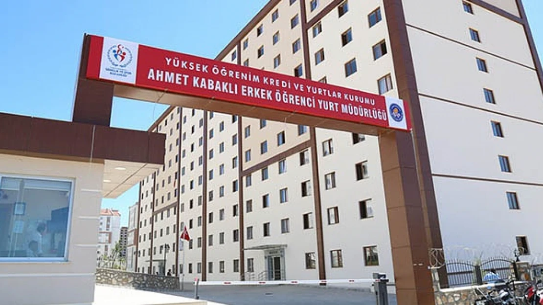 Elazığ'da yurtlarda kalmak isteyen depremzedeler için müracaatlar başladı