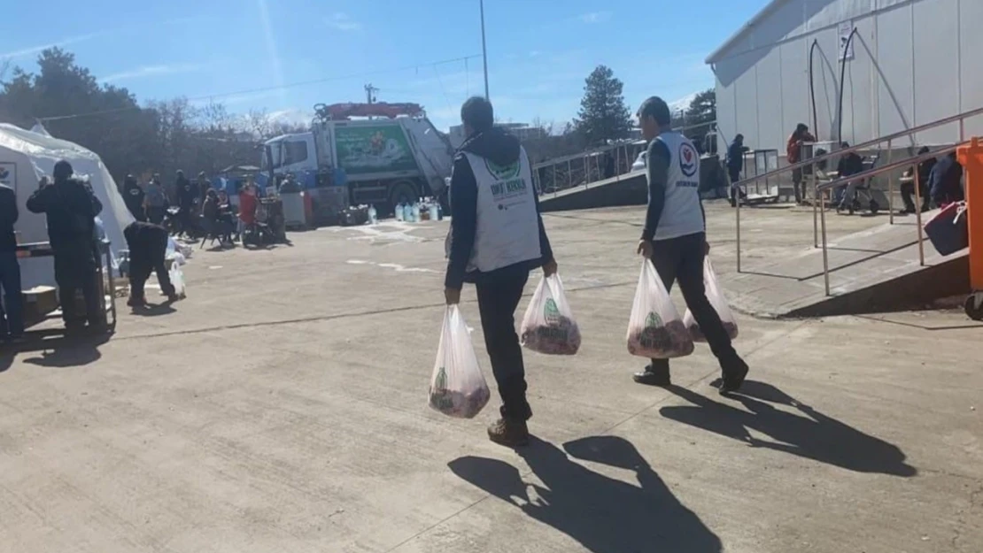 Elazığ'dan Malatya'daki depremzedelere yardım