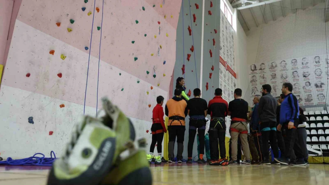 Elazığ tarihinde bir ilk: Türkiye'nin dört bir yanından sporcular Elazığ'da buluştu