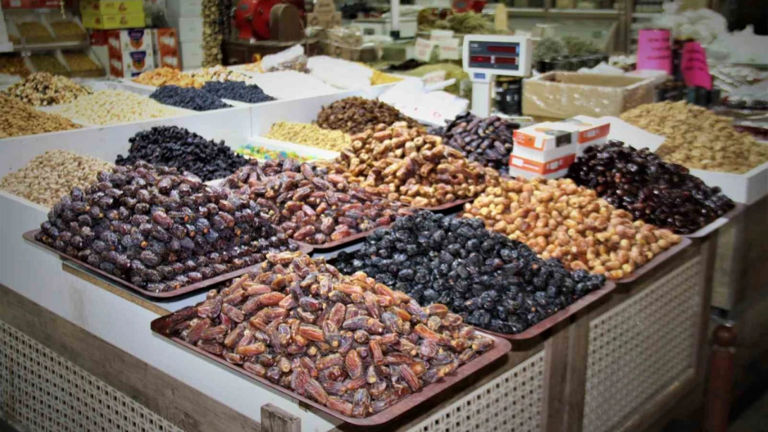 Hurmalar tezgahtaki yerini aldı