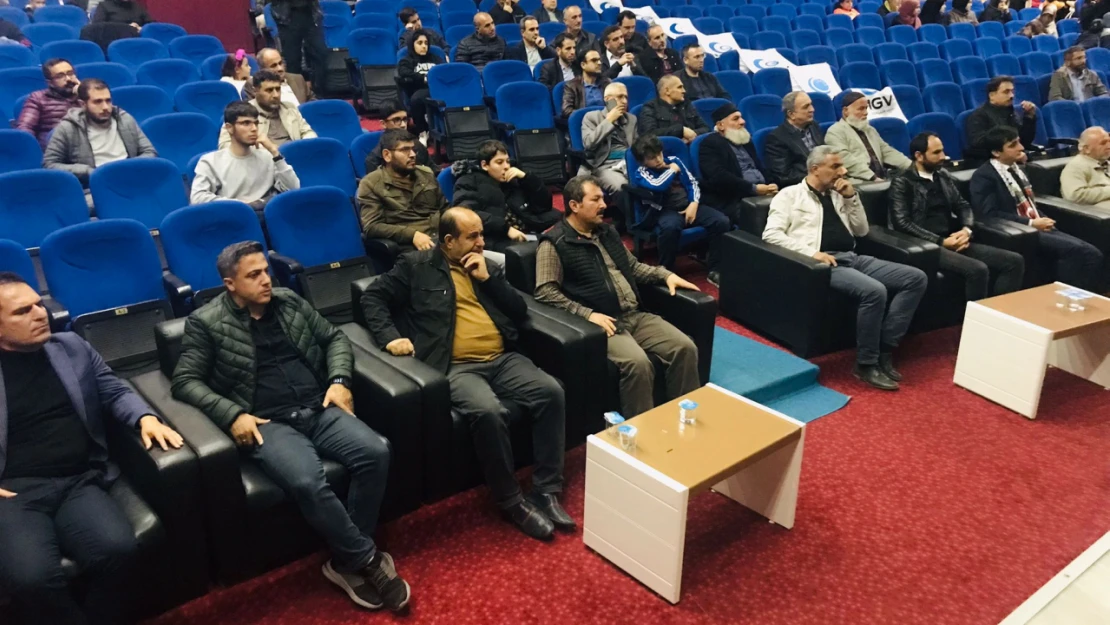 'Küreselleşen dünyada aile müdafaası' konferansı