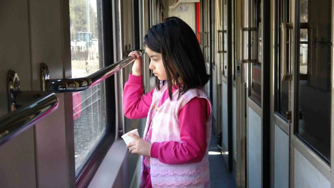 Tren vagonları depremzedelerin evi oldu