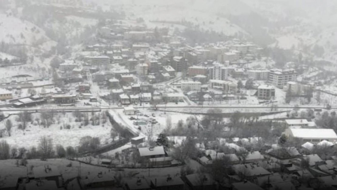 Tunceli-Pertek-Elazığ karayollarında karla mücadele çalışması başlatıldı