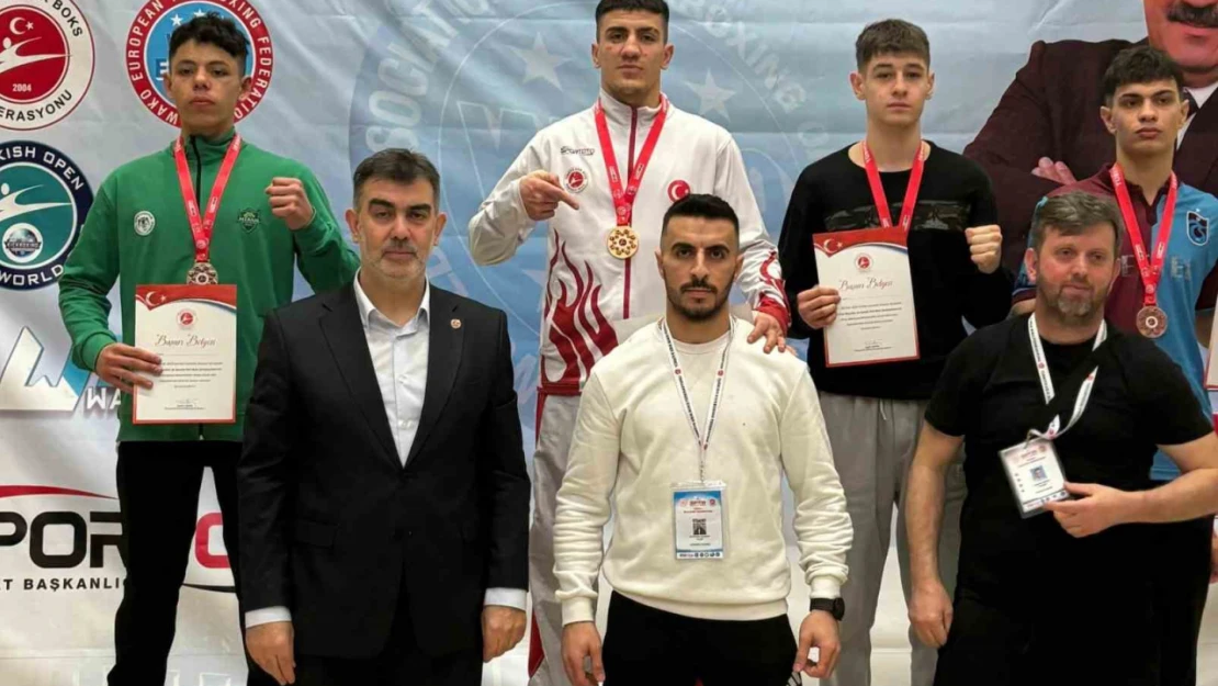 Türkiye Kick Boks Şampiyonasına Elazığ damgası