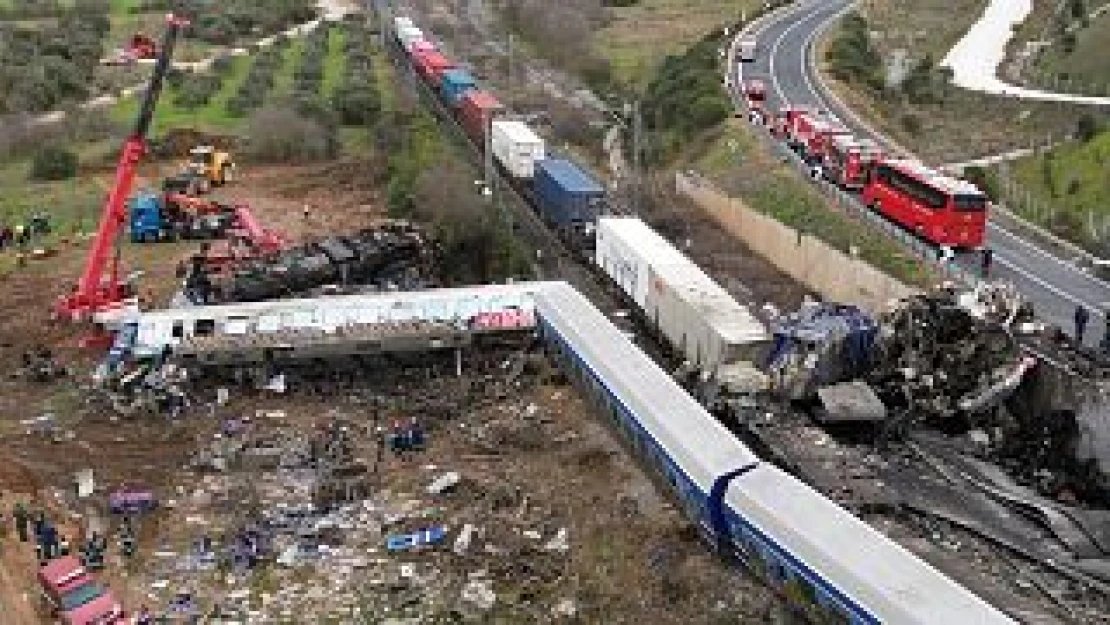 Yunanistan'daki tren kazasında ölü sayısı 46'ya yükseldi