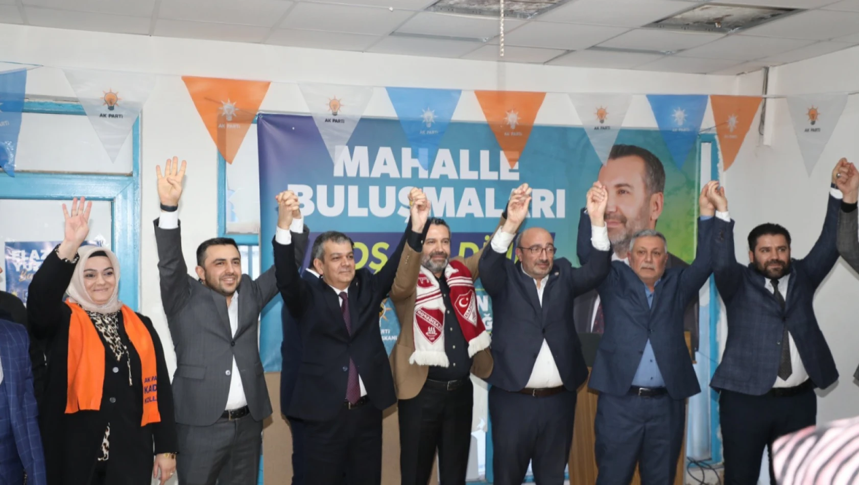 Abdullahpaşa Mahallesi de 'Yine, yeniden Şerifoğulları' diyor