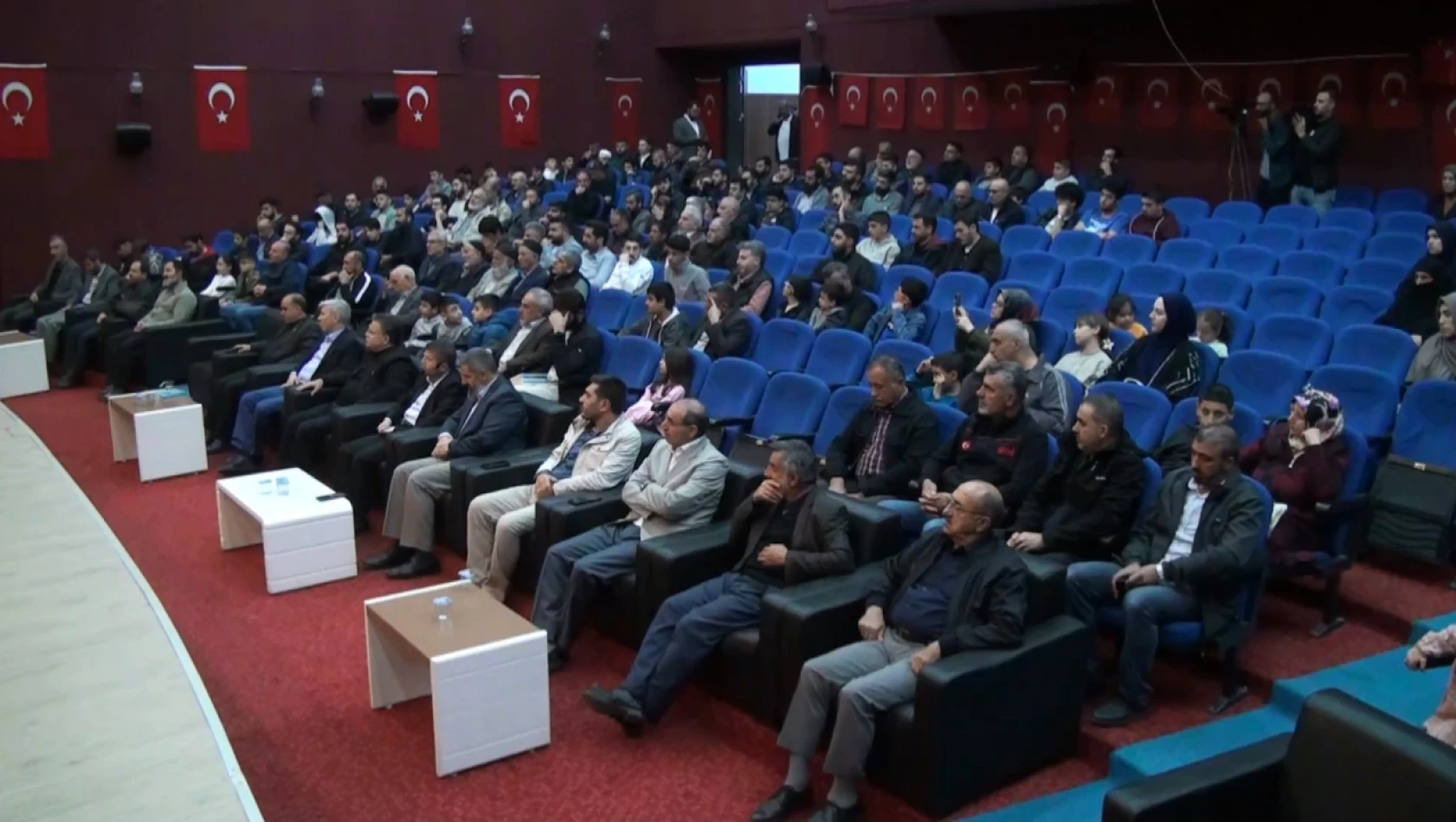 'Allah'a adanmış bir hayatın ipuçları' konulu program yapıldı