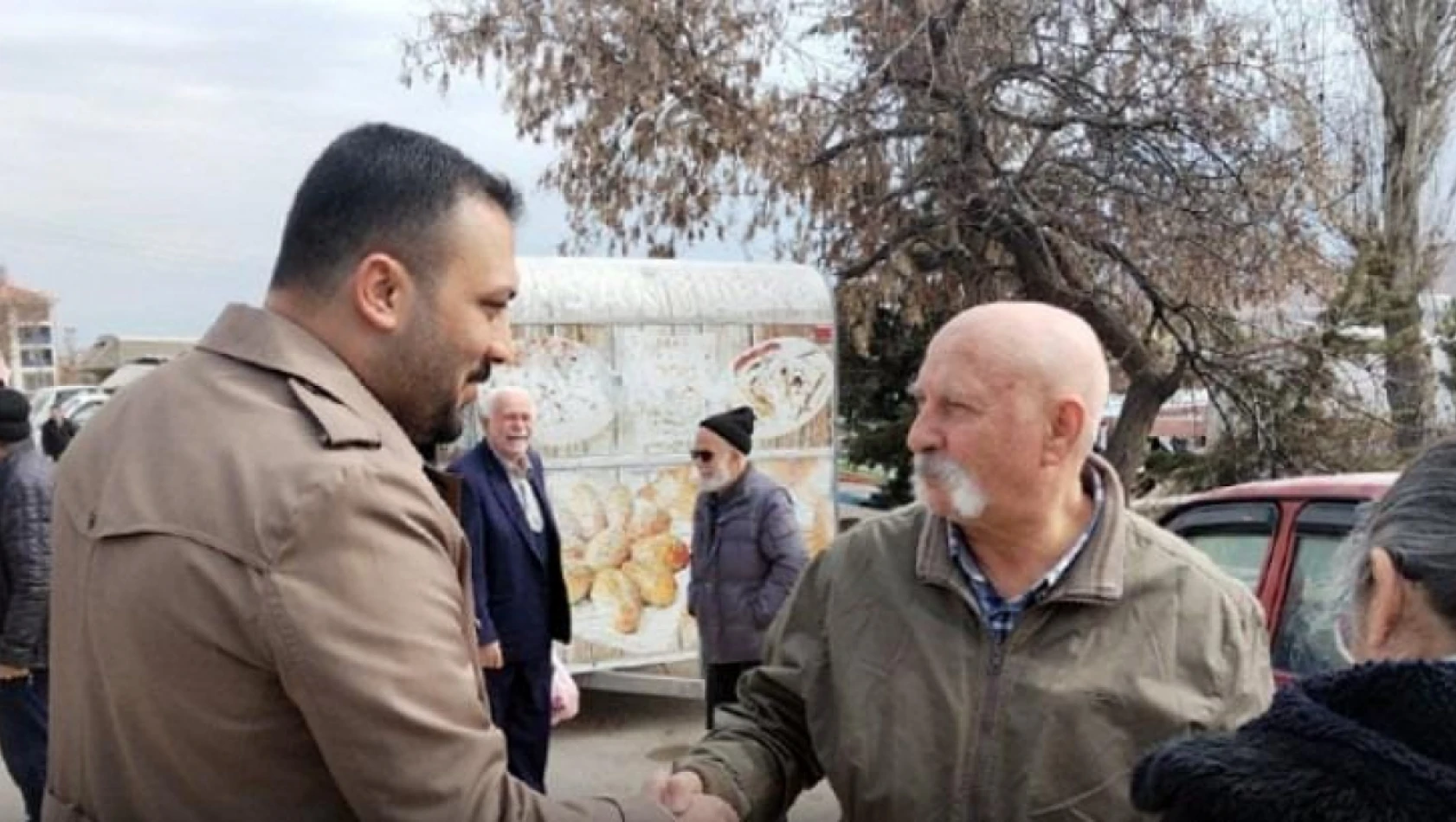 Başkan Adayı Özgül, Abdullahpaşa Mahallesi'nde