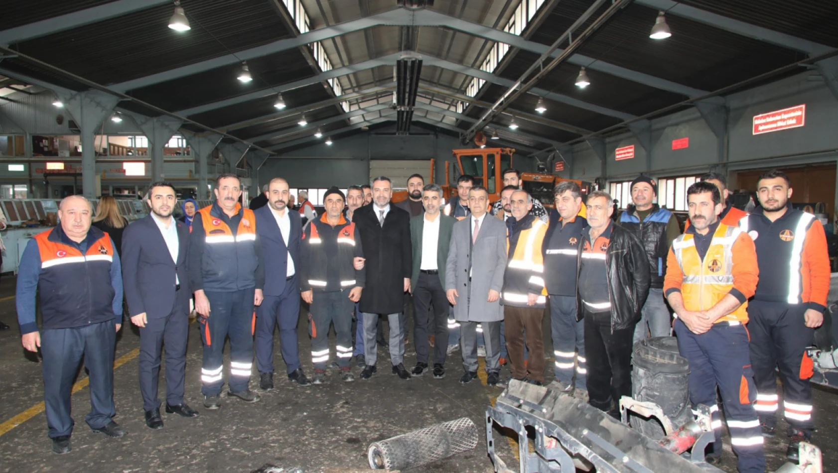 Başkan Şerifoğulları'nın yoğun temposu