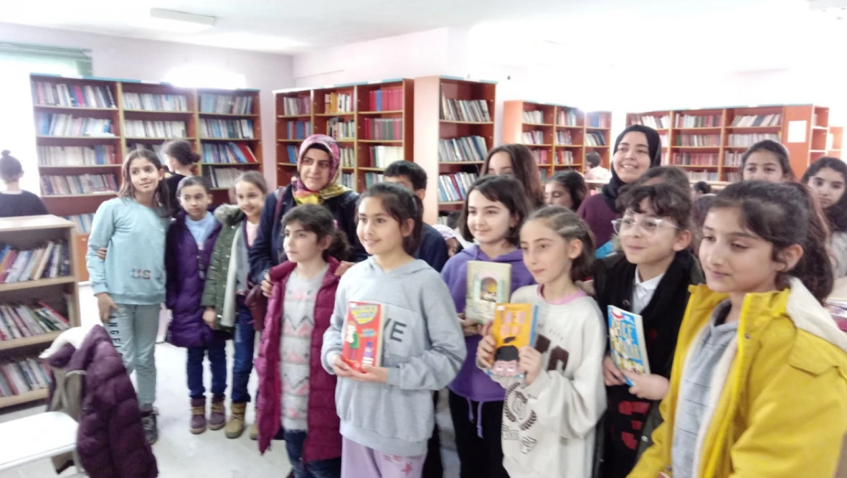 Baskil'de 'kütüphaneler haftası' dolayısıyla etkinlik yapıldı
