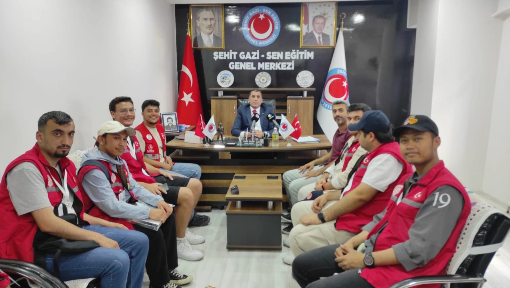 Damla gönüllülük hareketi gençleri Elazığ'a geldi