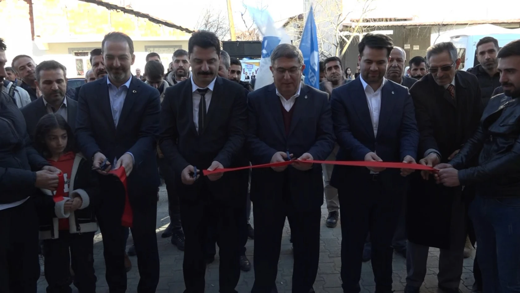 DEVA Partisi Yurtbaşı ve Yazıkonak'ta SKM açtı