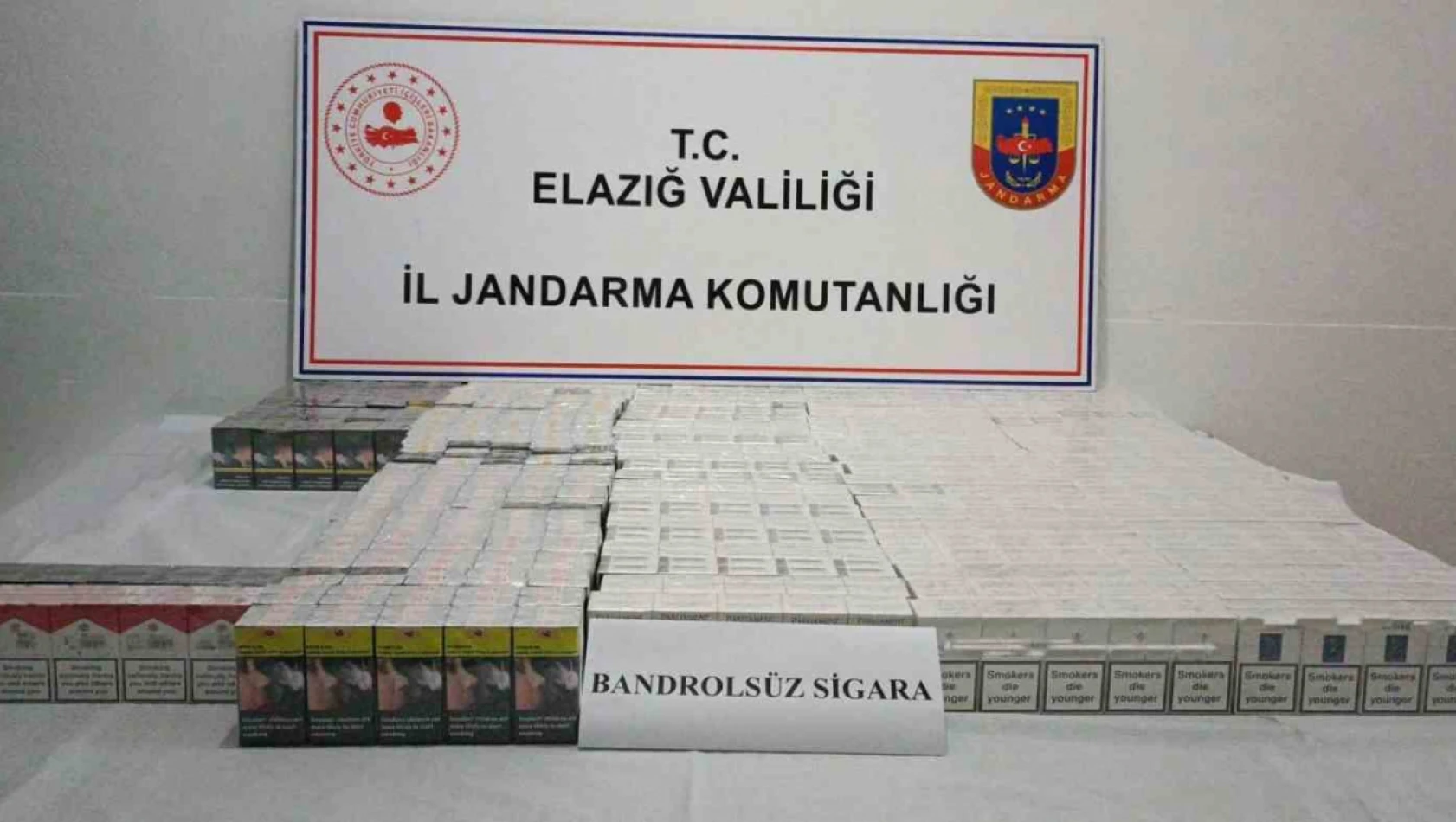 Elazığ'da 2 bin 100 paket kaçak sigara ele geçildi