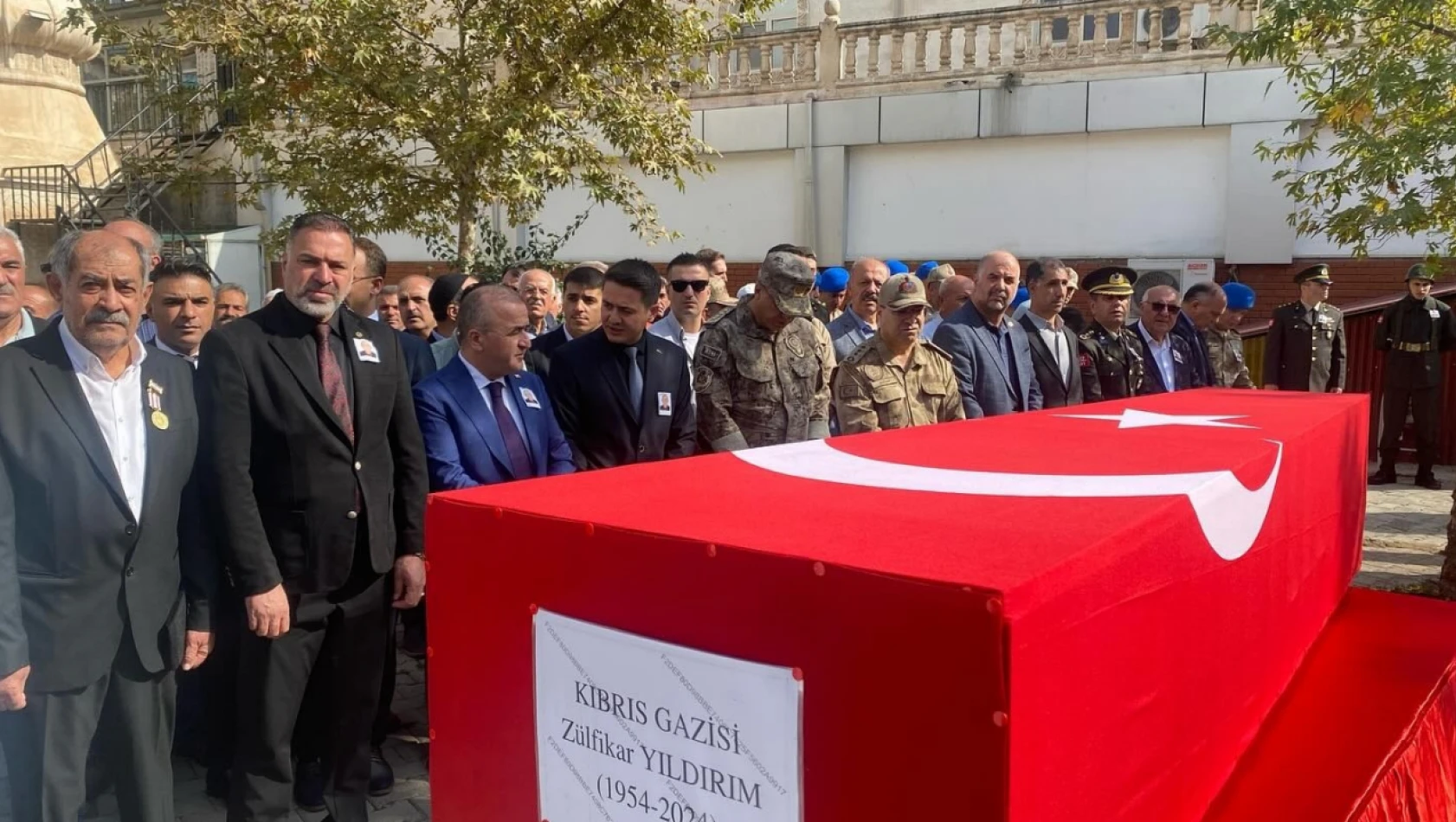 Elazığ'da 70 yaşındaki Kıbrıs gazisi son yolculuğuna uğurlandı