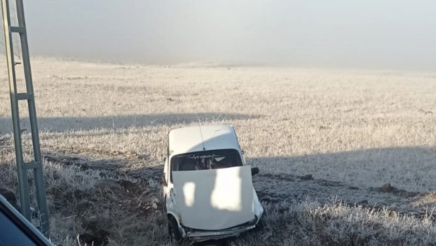 Elazığ'da gizli buzlanma kazaya neden oldu, 1 kişi yaralandı