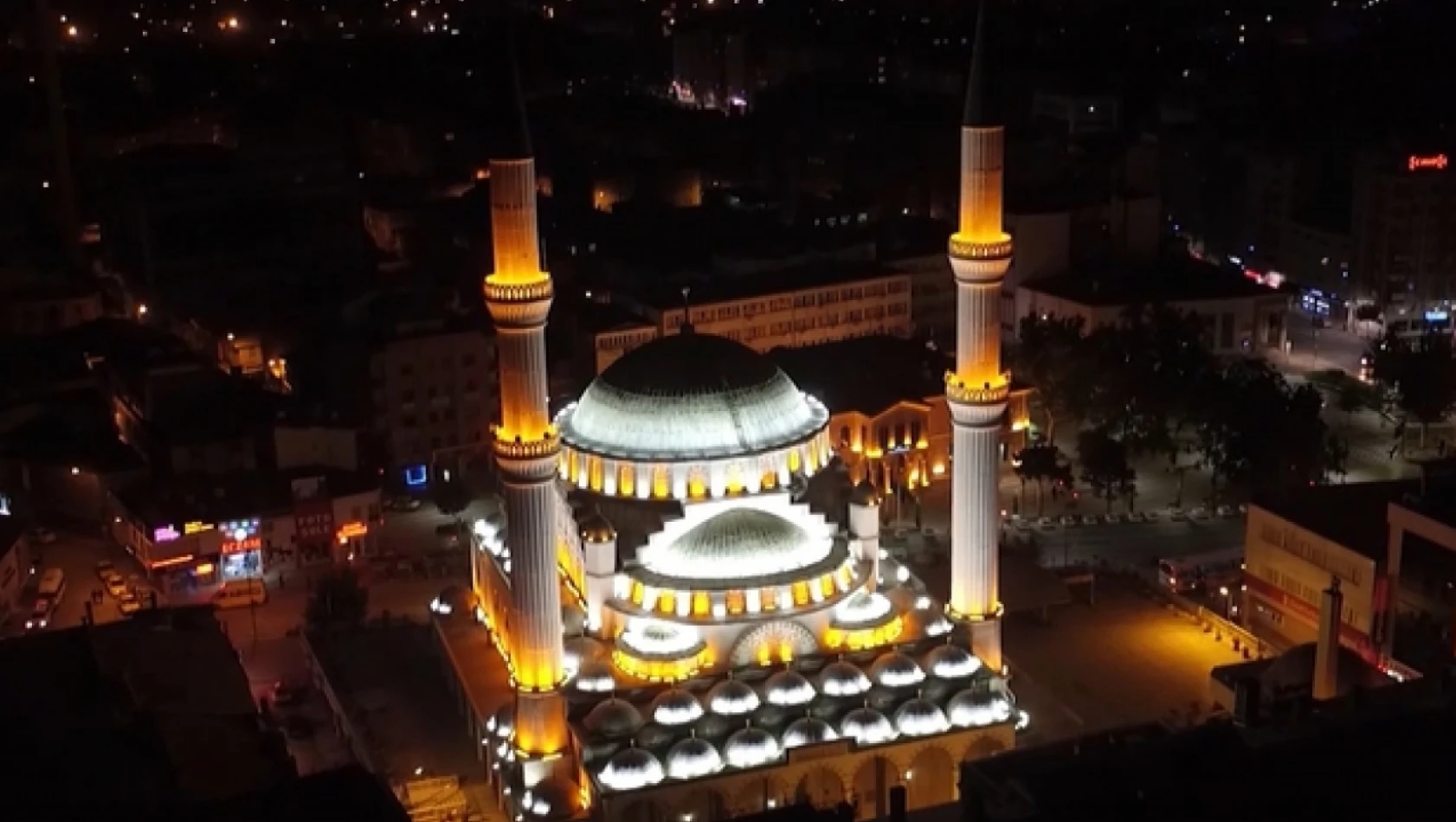 Elazığ'da hatimle teravih namazı kıldıracak camiler belli oldu