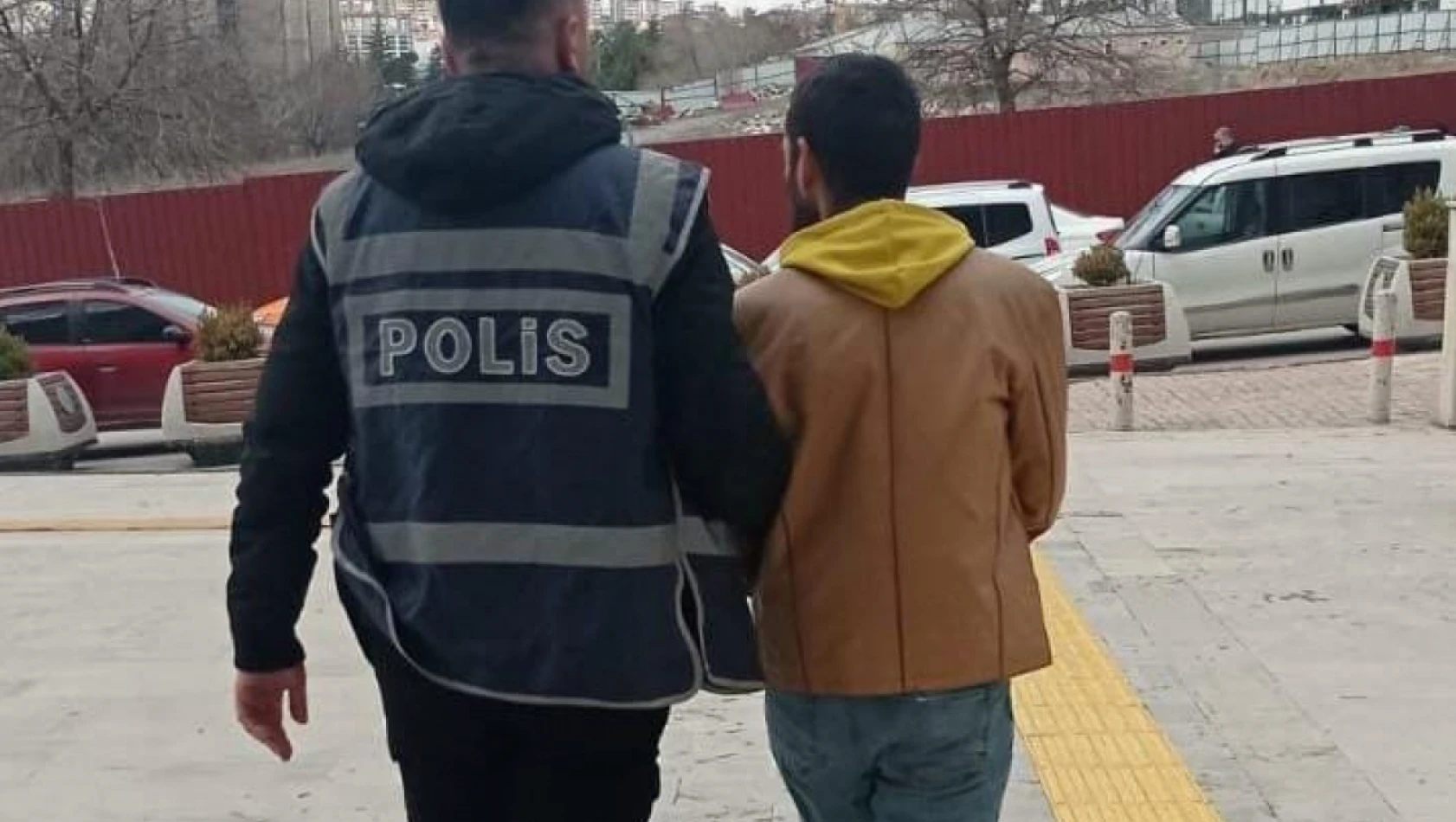 Elazığ'da kesinleşmiş hapis cezası bulunan 15 zanlı yakalandı