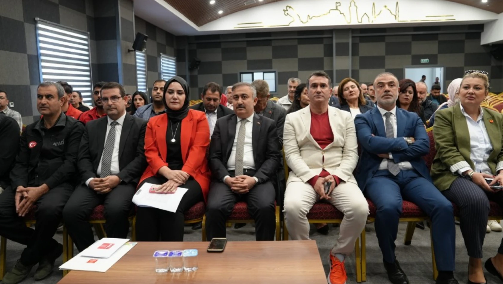 Elazığ'da, sivil katılım stratejisi ve eylem planı tanıtım toplantısı yapıldı