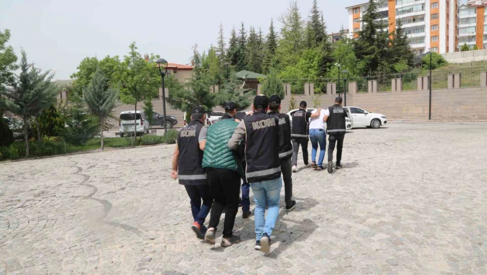 Elazığ'da tefecilik operasyonu: 3 gözaltı