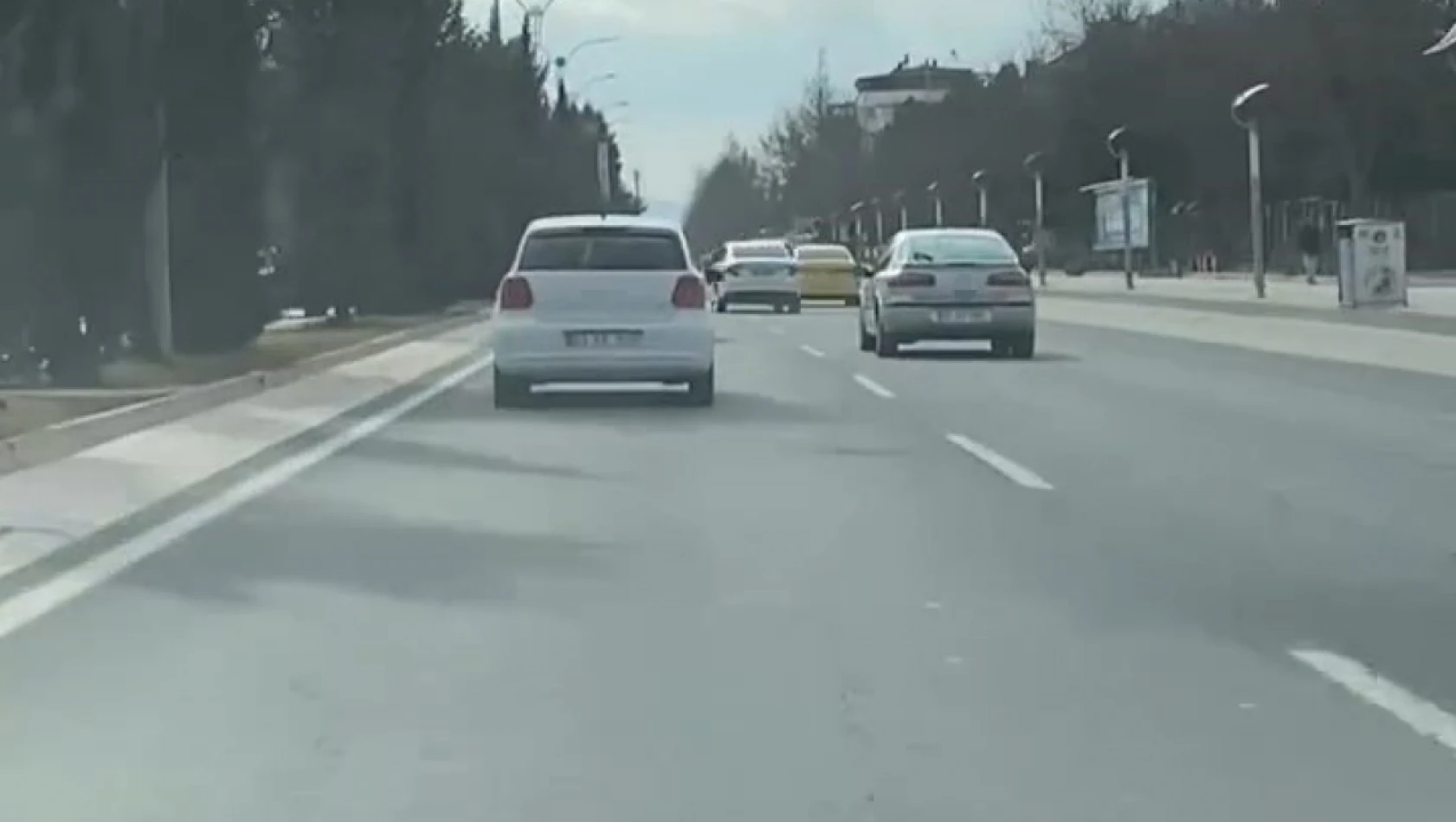 Elazığ'da trafiği tehlikeye atan sürücülere ceza
