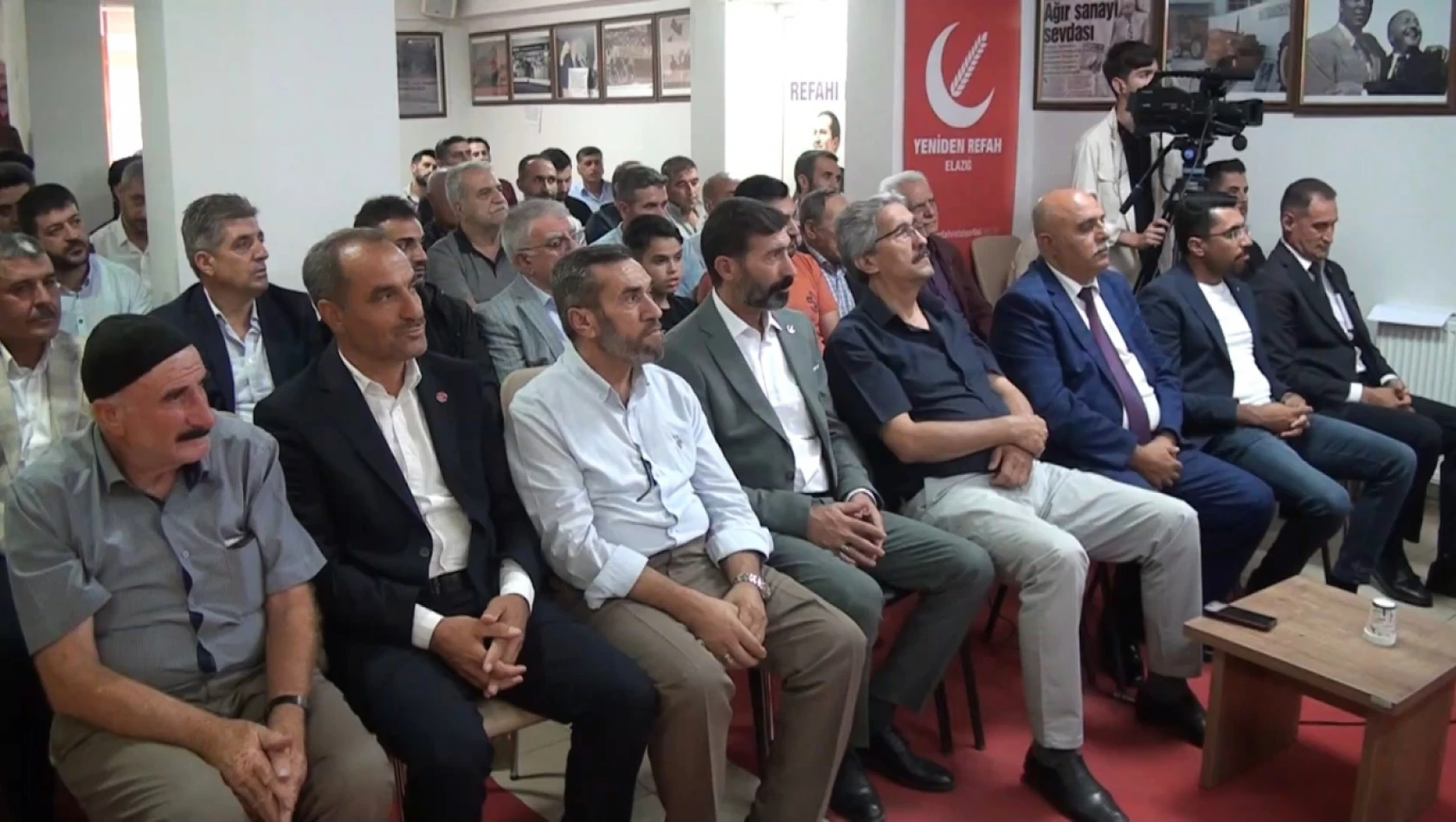 Elazığ'da Yeniden Refah partisi il divan toplantısı yapıldı