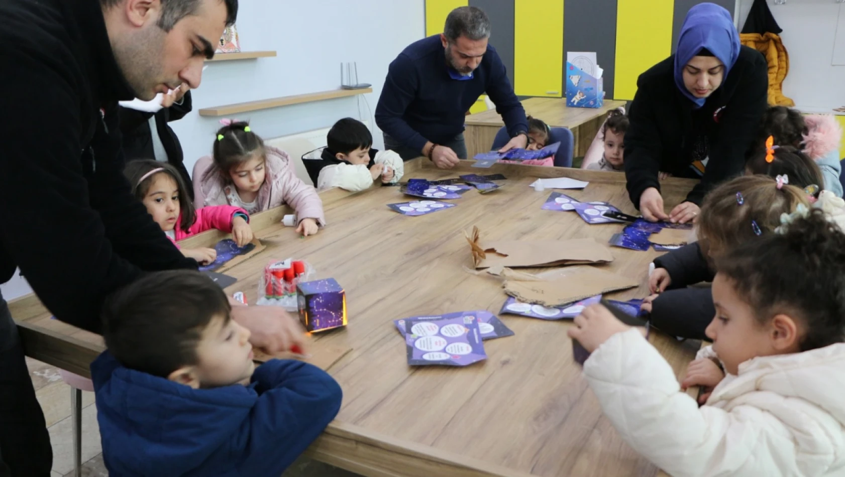 Elazığ il özel idaresi bilim merkezi atölye programı başlattı