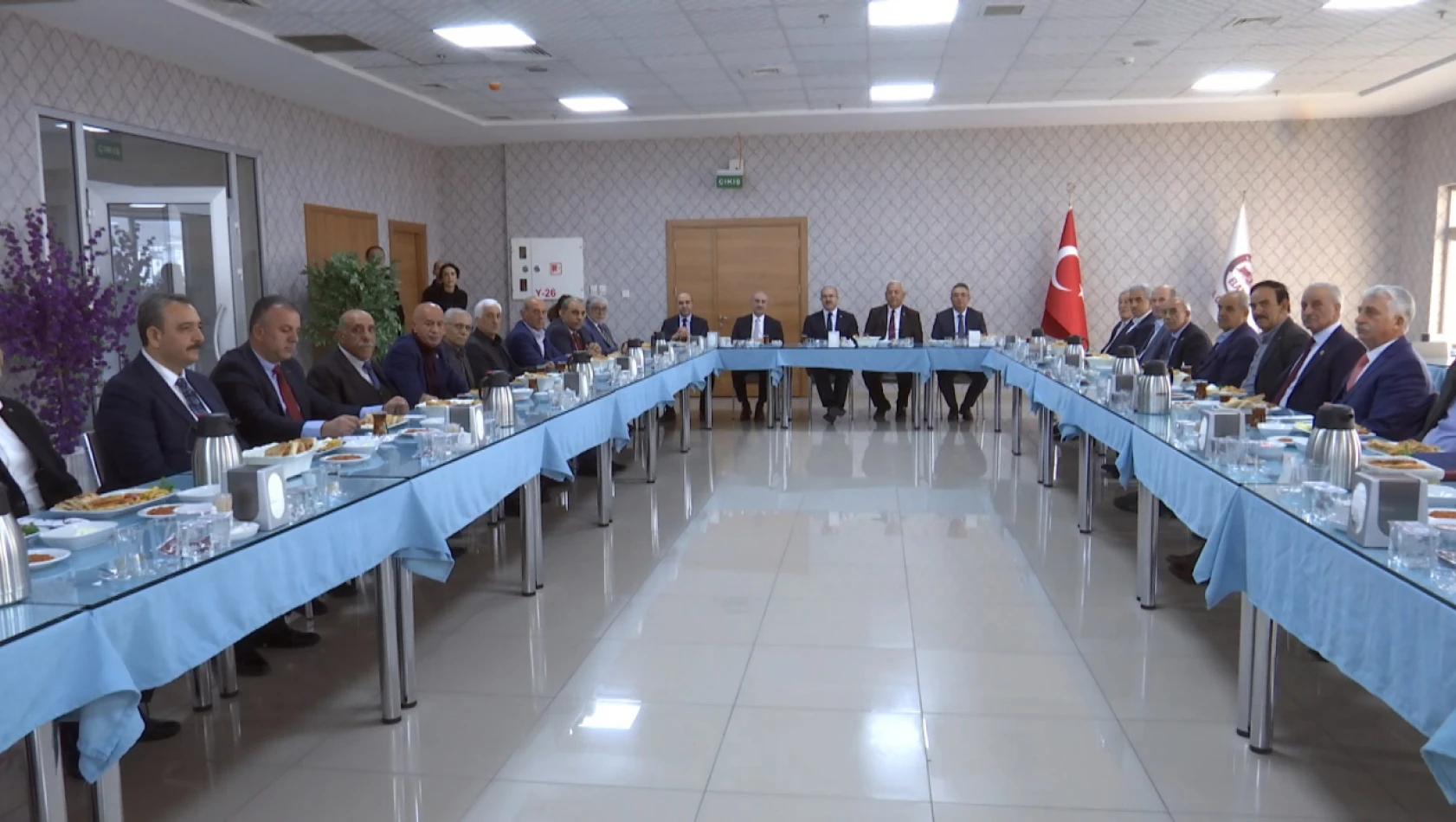 Elazığ Valiliği, İl genel meclisi üyeleri için program düzenledi