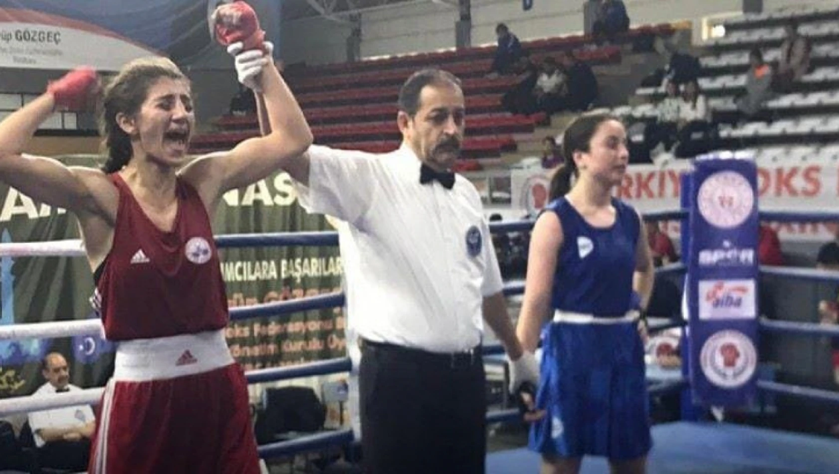 Elazığlı boksör yıldırım, 52 kg'da Türkiye şampiyonu oldu