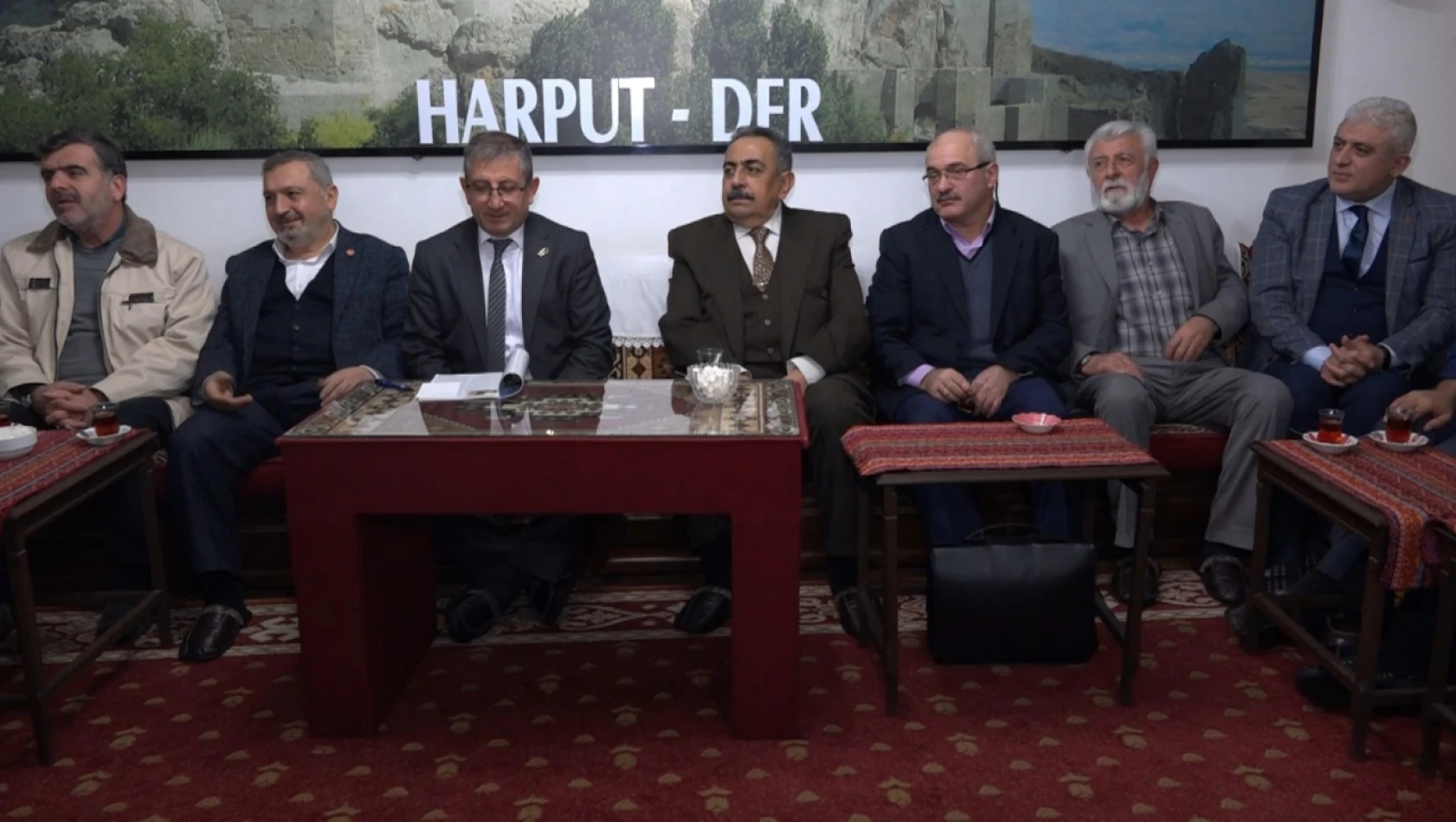 Harput-Der Kürsübaşı'nın konuğu araştırmacı yazar Çağlıyan oldu