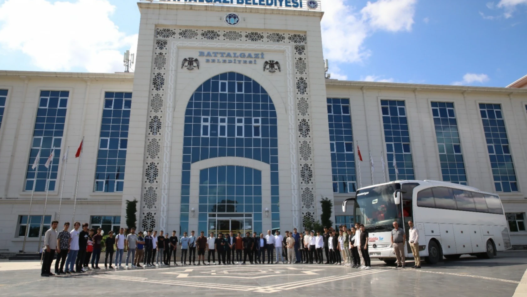 İpek yolu gençlik merkezi'ne teknolojik gezi