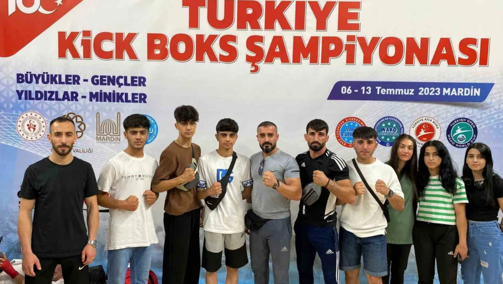 Kick Boks'ta Elazığ rüzgarı