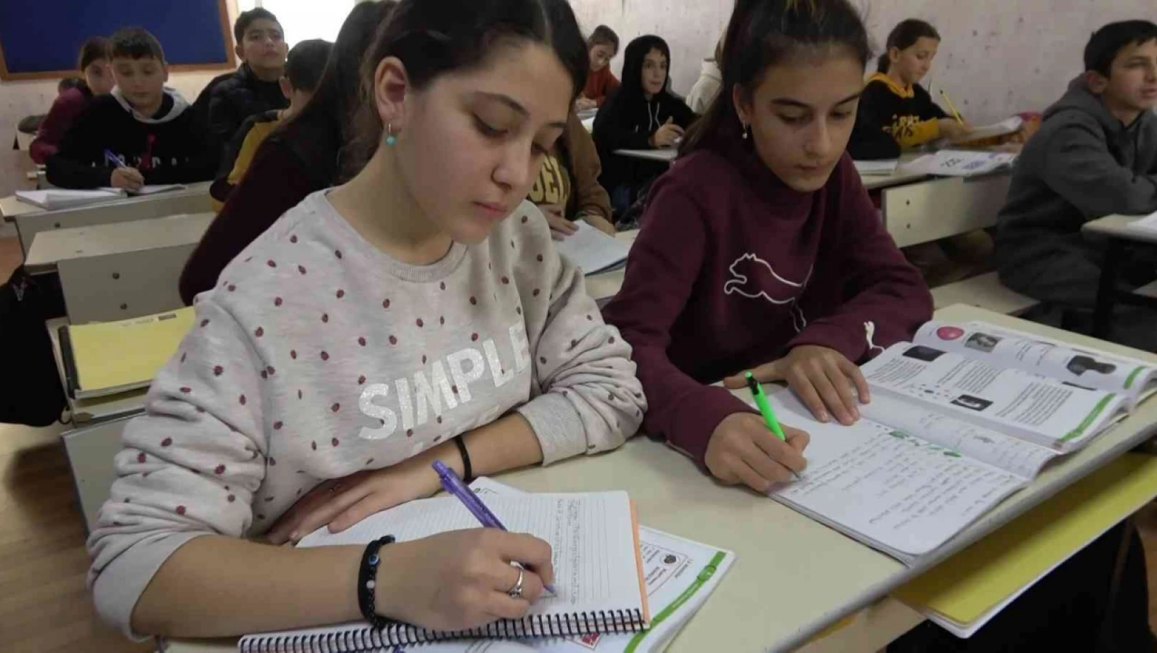 Türkiye'de eğitim gören Ahıska Türkü öğrencinin büyüyünce yapmak istediği meslek duygulandırdı