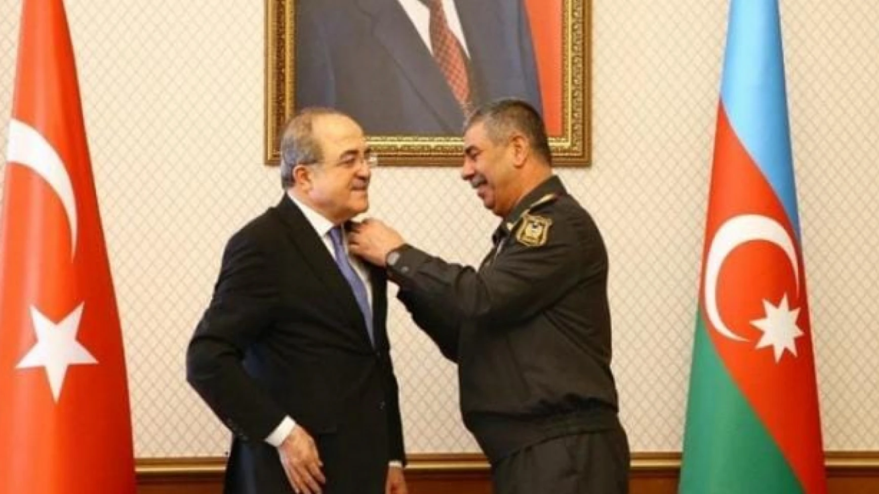 Şuay Alpay’a 2. Kez Azerbaycan devlet madalyası verildi