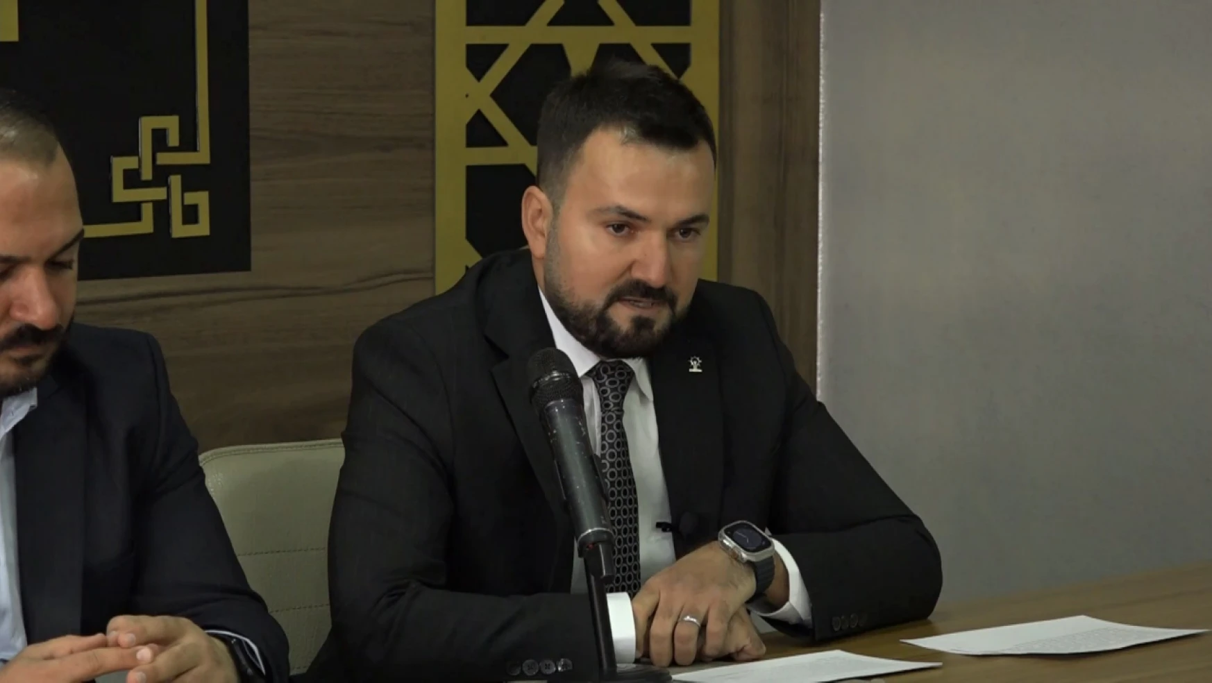 AK Parti Kovancılar belediye başkan a. adayı Aydın, resmi müracaatını yaptı