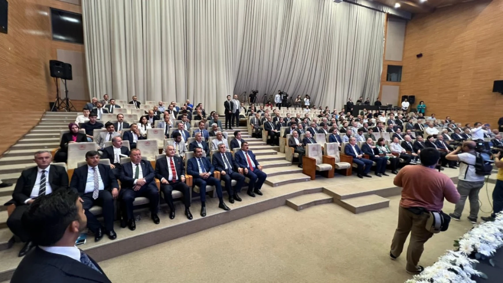 Başkan Şerifoğulları Ankara'da değerlendirme toplantısına katıldı