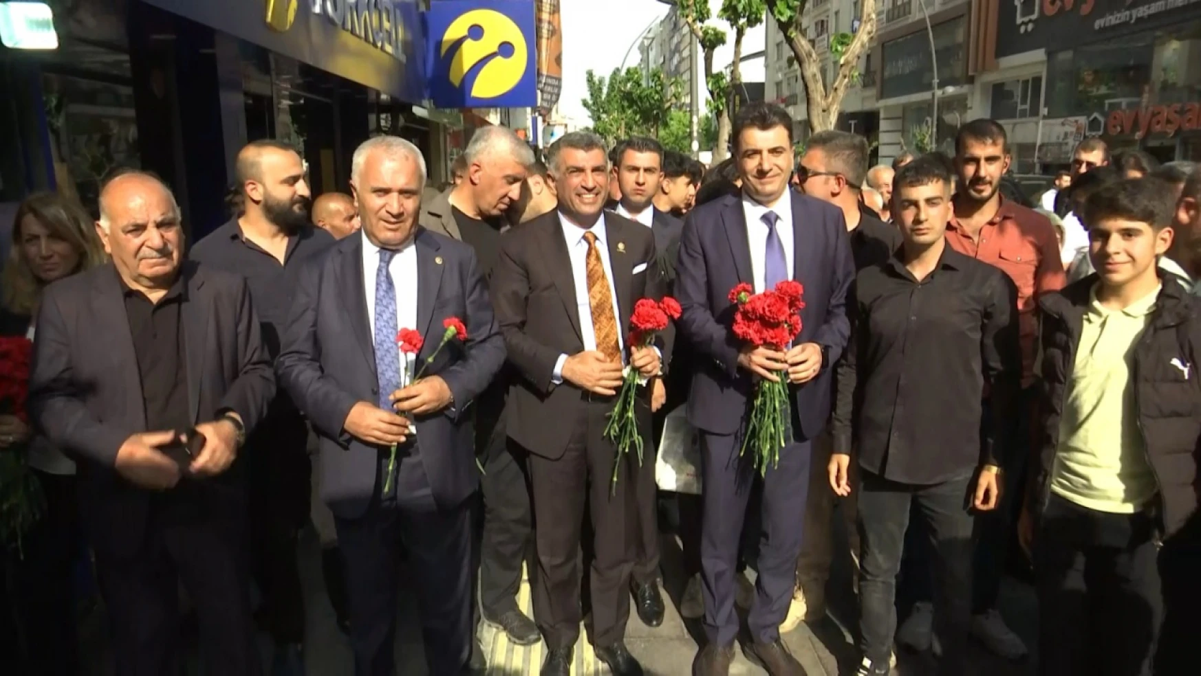 CHP milletvekilleri Elazığ'da vatandaş ile buluştu