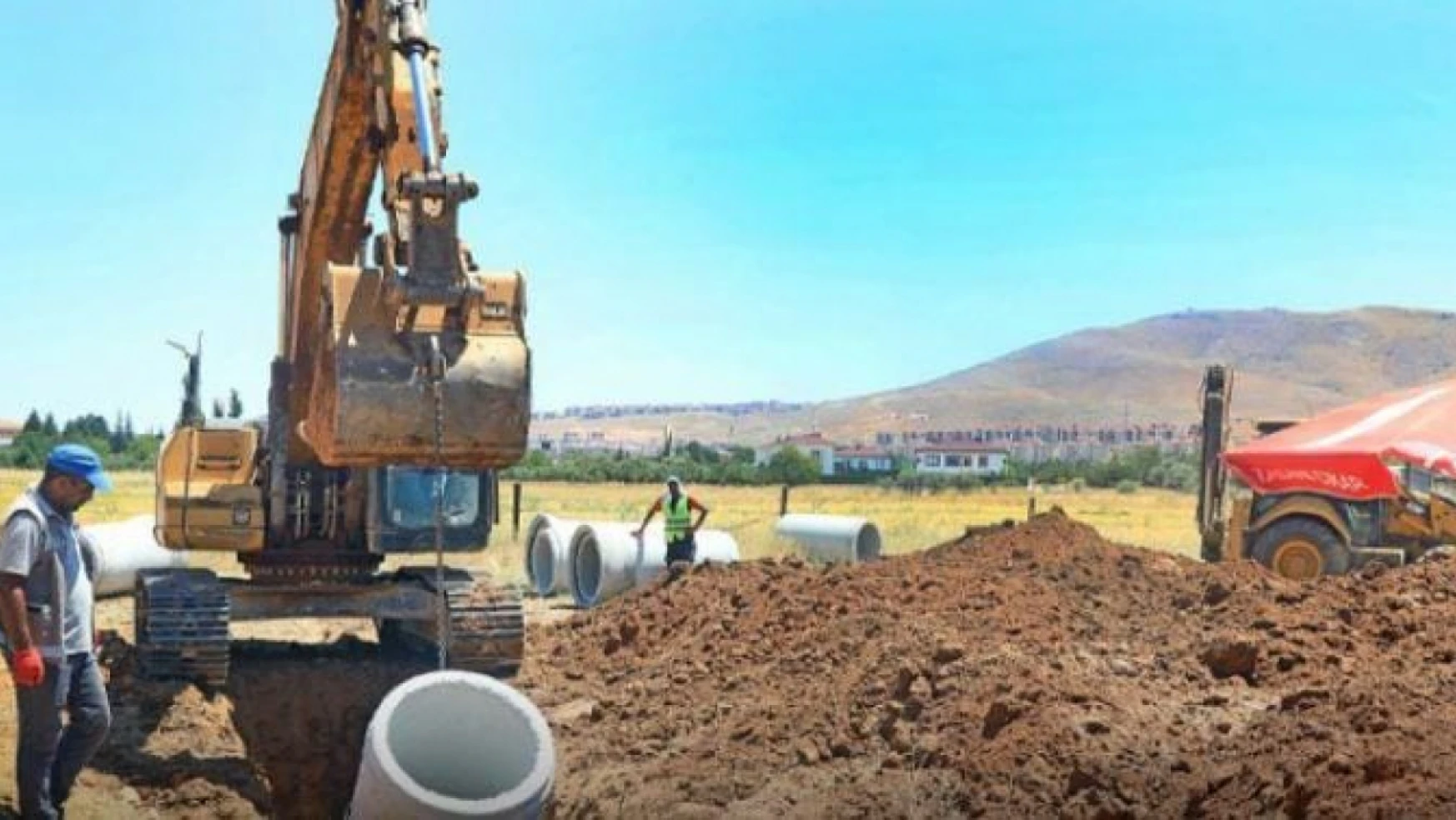 Elazığ belediyesi altyapı yenileme çalışmaları sürüyor