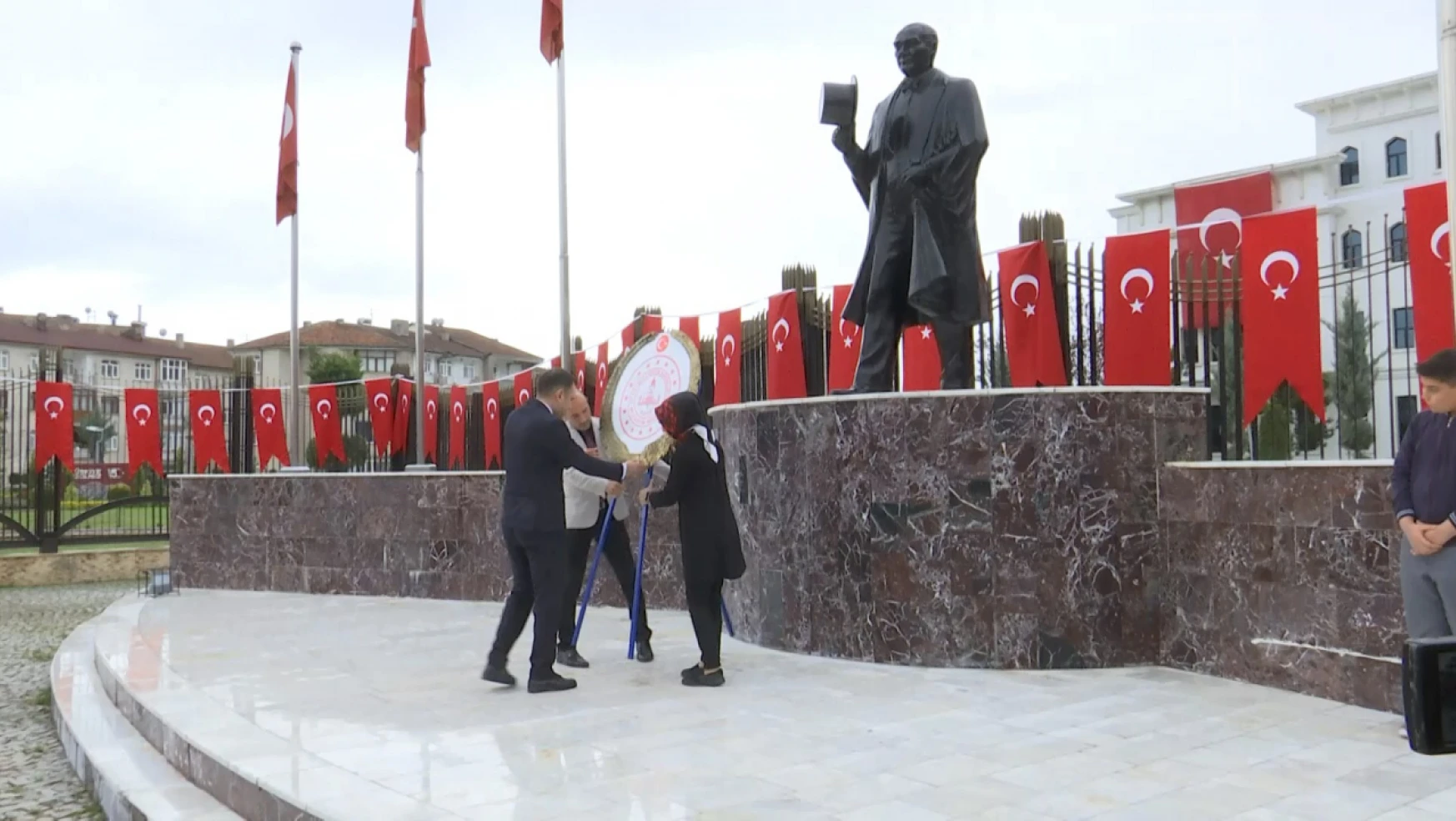 Elazığ'da 23 Nisan Ulusal Egemenlik ve Çocuk Bayramı törenle kutlandı