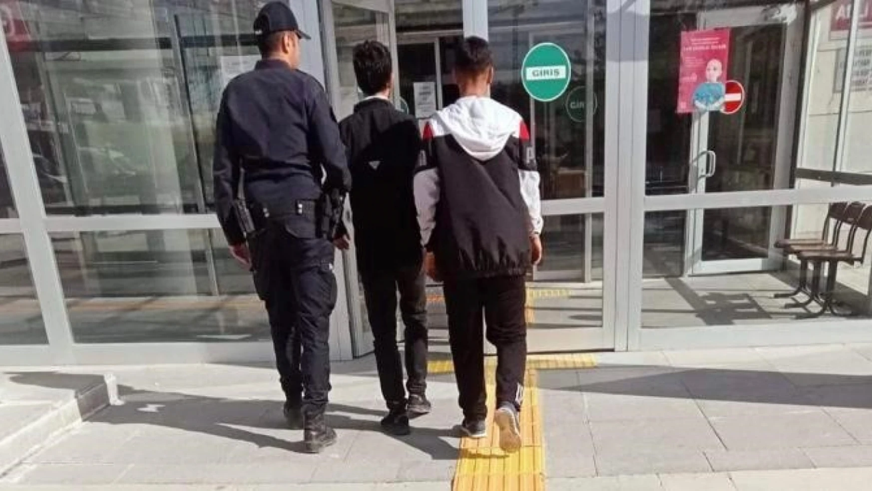 Elazığ'da 3 şüpheli tutuklandı
