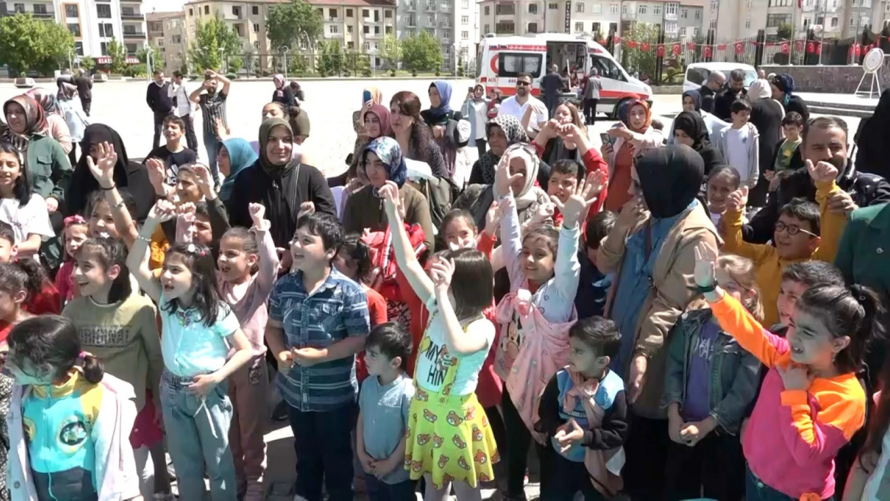Elazığ'da Çocuklar İçin Şenlik Düzenlendi