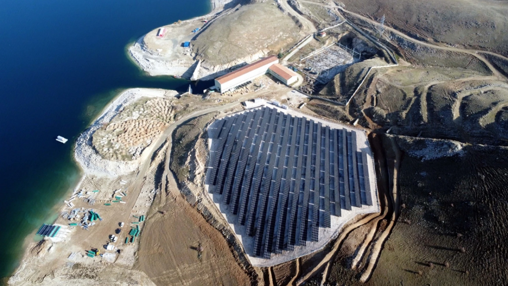 Elazığ'da DSİ'nin kurduğu GES ile çiftçinin sulama için elektrik maliyeti azalacak